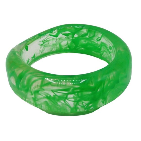 VTG Clear Plastic Paint Swirl Green Asymmetrical Bangle Bracelet Retro Costume - Picture 1 of 8